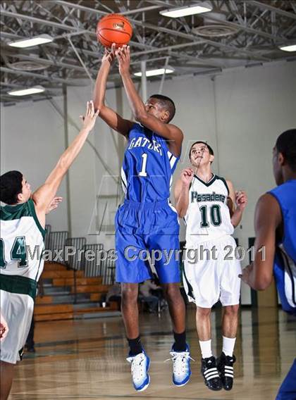 Thumbnail 1 in Dickinson vs. Pasadena (McDonalds Texas Invitational) photogallery.