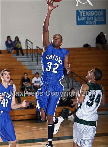 Thumbnail 1 in Dickinson vs. Pasadena (McDonalds Texas Invitational) photogallery.