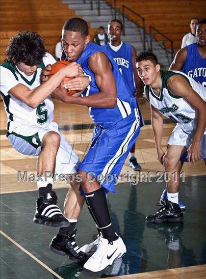 Thumbnail 1 in Dickinson vs. Pasadena (McDonalds Texas Invitational) photogallery.