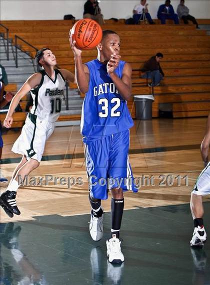 Thumbnail 1 in Dickinson vs. Pasadena (McDonalds Texas Invitational) photogallery.