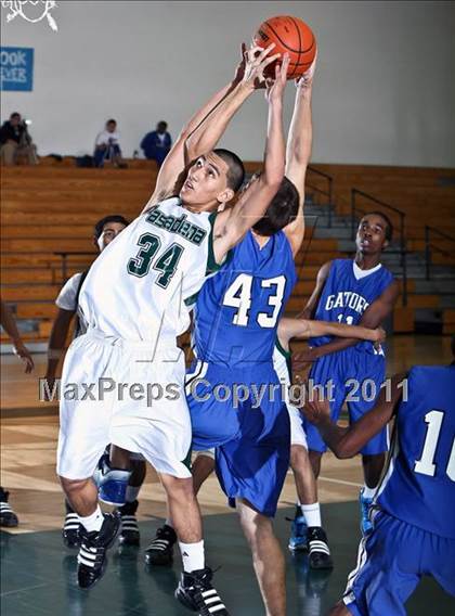 Thumbnail 1 in Dickinson vs. Pasadena (McDonalds Texas Invitational) photogallery.