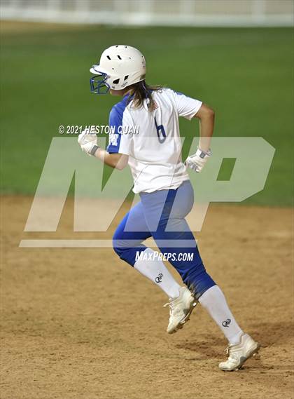Thumbnail 1 in OC All Stars: North vs. South 2/2 photogallery.