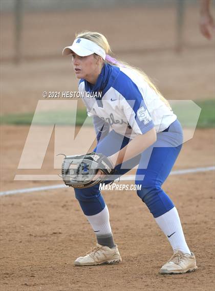 Thumbnail 1 in OC All Stars: North vs. South 2/2 photogallery.