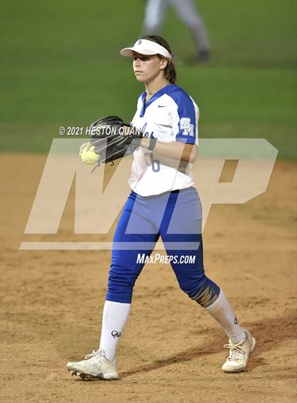 Thumbnail 3 in OC All Stars: North vs. South 2/2 photogallery.