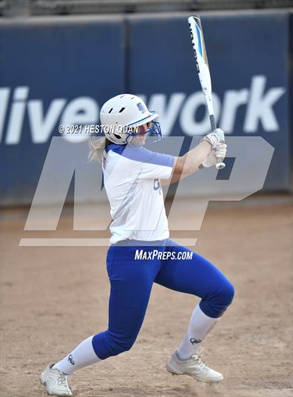 Thumbnail 3 in OC All Stars: North vs. South 2/2 photogallery.