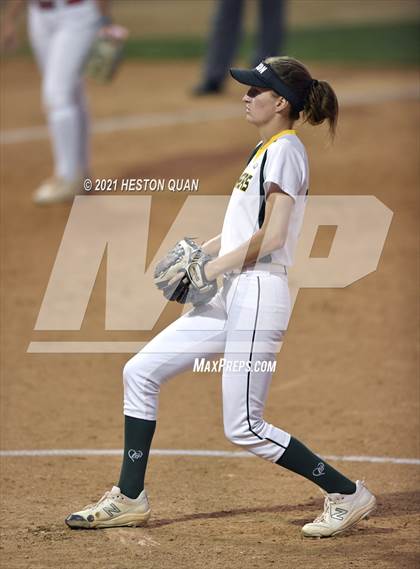 Thumbnail 2 in OC All Stars: North vs. South 2/2 photogallery.