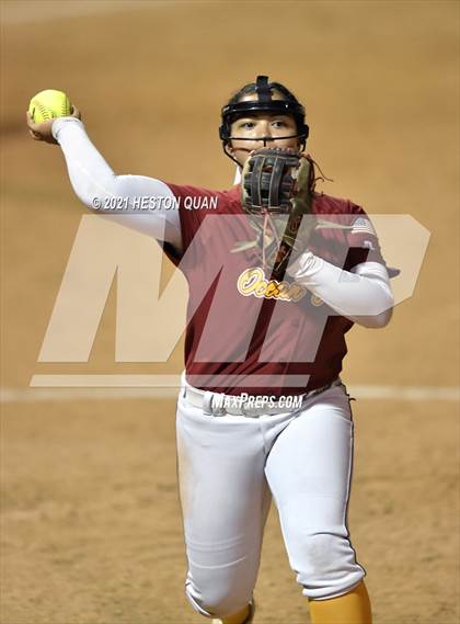 Thumbnail 1 in OC All Stars: North vs. South 2/2 photogallery.