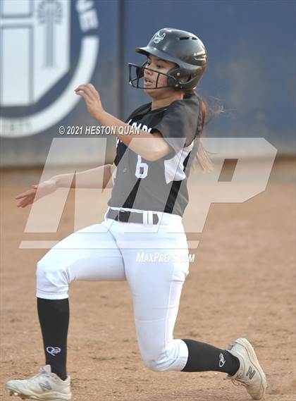 Thumbnail 3 in OC All Stars: North vs. South 2/2 photogallery.