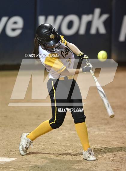 Thumbnail 1 in OC All Stars: North vs. South 2/2 photogallery.