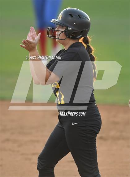 Thumbnail 3 in OC All Stars: North vs. South 2/2 photogallery.