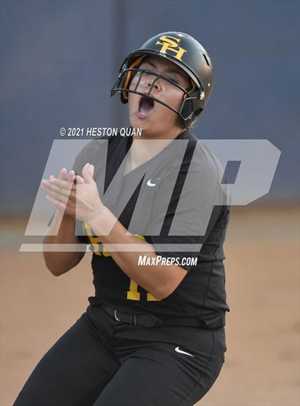 Thumbnail 1 in OC All Stars: North vs. South 2/2 photogallery.