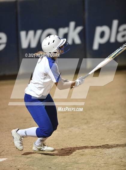 Thumbnail 3 in OC All Stars: North vs. South 2/2 photogallery.