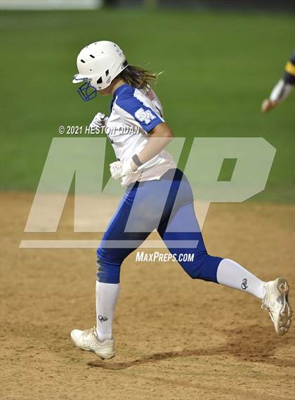 Thumbnail 2 in OC All Stars: North vs. South 2/2 photogallery.