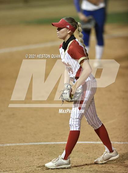 Thumbnail 1 in OC All Stars: North vs. South 2/2 photogallery.