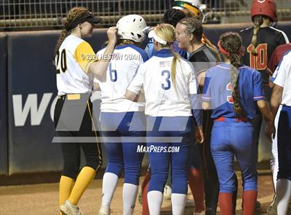 Thumbnail 1 in OC All Stars: North vs. South 2/2 photogallery.