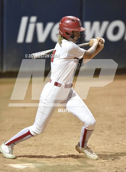 Thumbnail 3 in OC All Stars: North vs. South 2/2 photogallery.