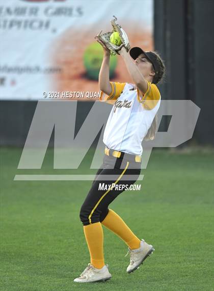 Thumbnail 2 in OC All Stars: North vs. South 2/2 photogallery.