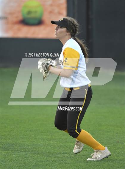 Thumbnail 1 in OC All Stars: North vs. South 2/2 photogallery.