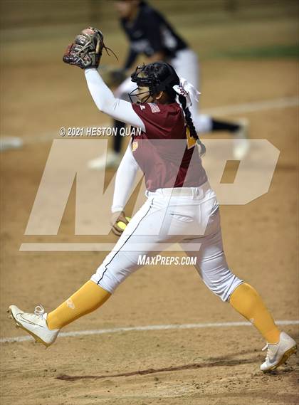 Thumbnail 1 in OC All Stars: North vs. South 2/2 photogallery.