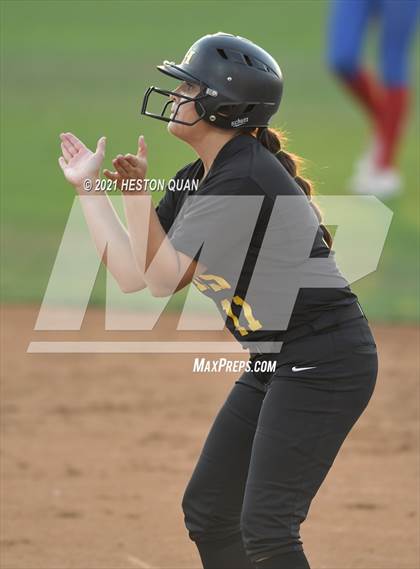 Thumbnail 2 in OC All Stars: North vs. South 2/2 photogallery.