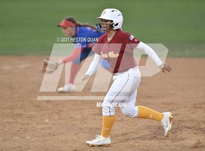 Thumbnail 3 in OC All Stars: North vs. South 2/2 photogallery.