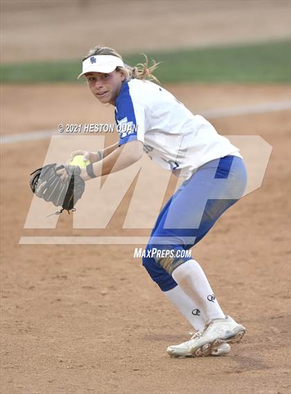 Thumbnail 2 in OC All Stars: North vs. South 2/2 photogallery.