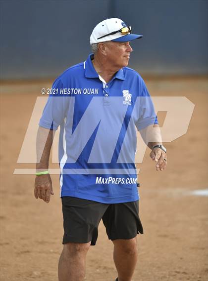 Thumbnail 3 in OC All Stars: North vs. South 2/2 photogallery.