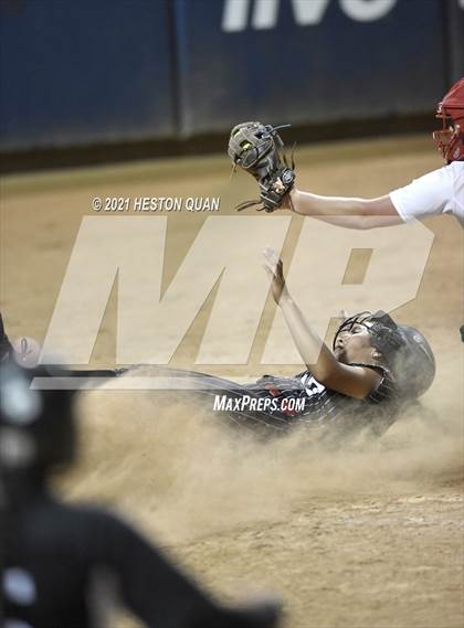 Thumbnail 2 in OC All Stars: North vs. South 2/2 photogallery.
