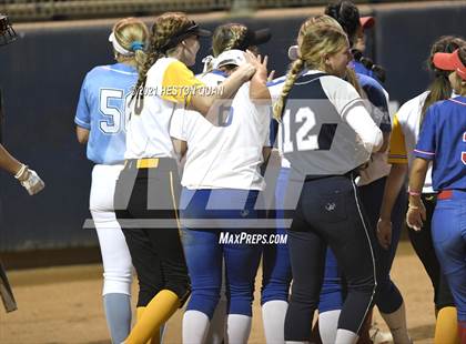 Thumbnail 1 in OC All Stars: North vs. South 2/2 photogallery.