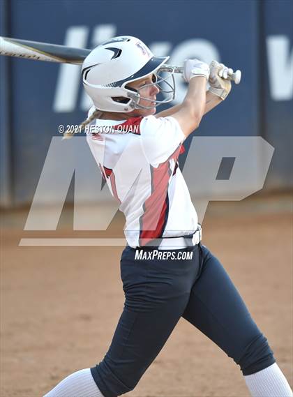Thumbnail 3 in OC All Stars: North vs. South 2/2 photogallery.