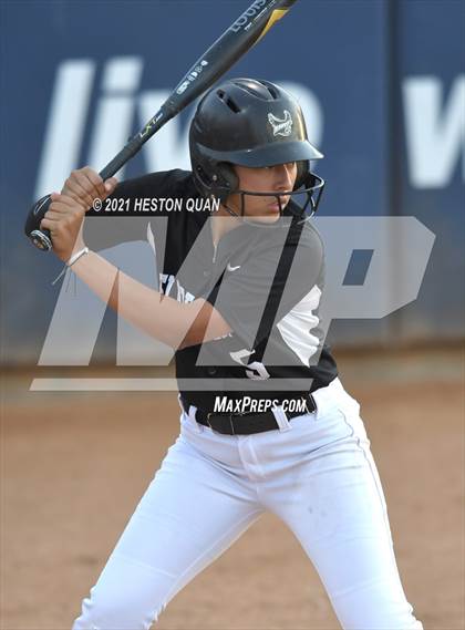Thumbnail 3 in OC All Stars: North vs. South 2/2 photogallery.