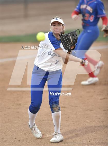 Thumbnail 3 in OC All Stars: North vs. South 2/2 photogallery.