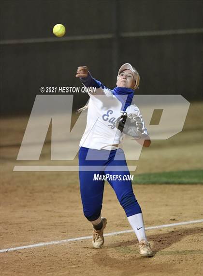 Thumbnail 1 in OC All Stars: North vs. South 2/2 photogallery.