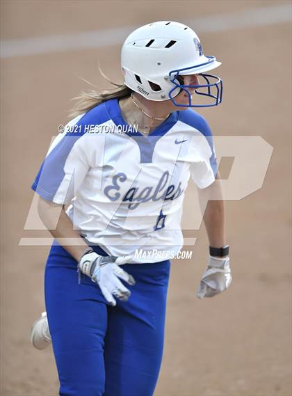 Thumbnail 3 in OC All Stars: North vs. South 2/2 photogallery.