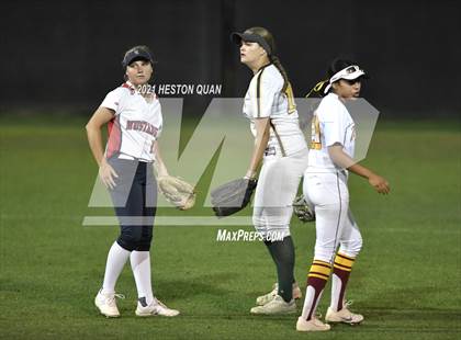 Thumbnail 2 in OC All Stars: North vs. South 2/2 photogallery.