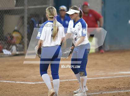 Thumbnail 1 in OC All Stars: North vs. South 2/2 photogallery.