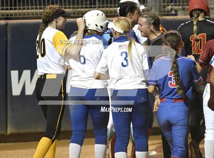 Thumbnail 3 in OC All Stars: North vs. South 2/2 photogallery.