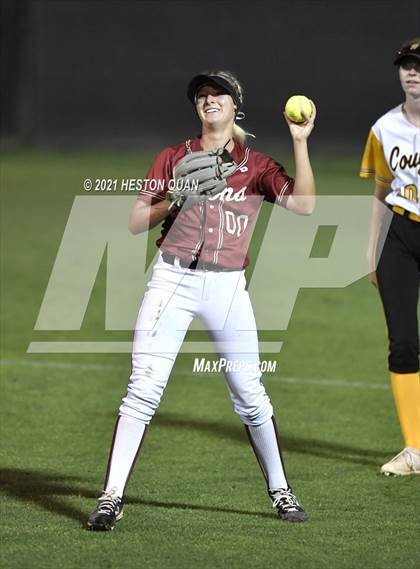 Thumbnail 2 in OC All Stars: North vs. South 2/2 photogallery.