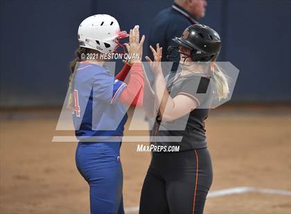 Thumbnail 1 in OC All Stars: North vs. South 2/2 photogallery.