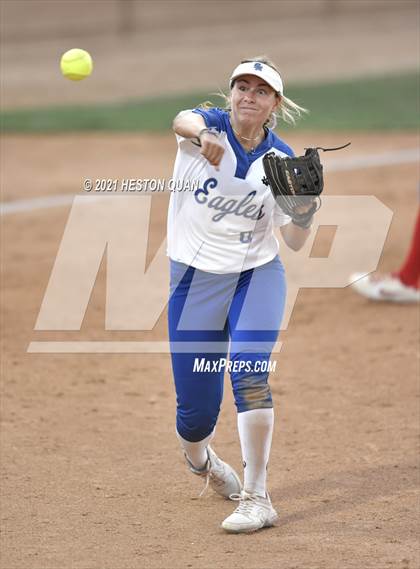 Thumbnail 2 in OC All Stars: North vs. South 2/2 photogallery.