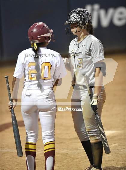 Thumbnail 3 in OC All Stars: North vs. South 2/2 photogallery.