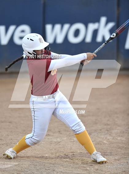 Thumbnail 3 in OC All Stars: North vs. South 2/2 photogallery.