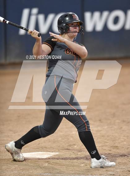 Thumbnail 2 in OC All Stars: North vs. South 2/2 photogallery.