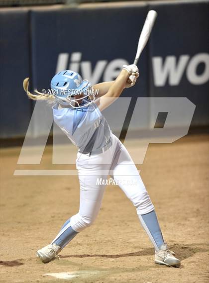 Thumbnail 3 in OC All Stars: North vs. South 2/2 photogallery.