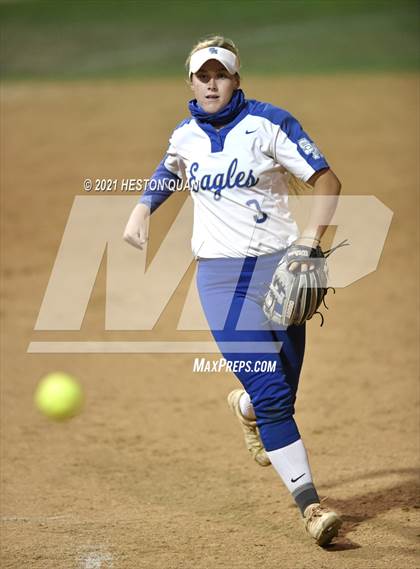 Thumbnail 1 in OC All Stars: North vs. South 2/2 photogallery.