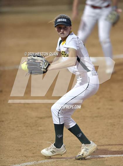 Thumbnail 3 in OC All Stars: North vs. South 2/2 photogallery.