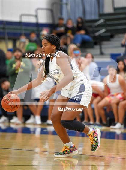 Thumbnail 2 in Ontario Christian @ Chaparral (CIF SS Division 3AA Semifinal) photogallery.