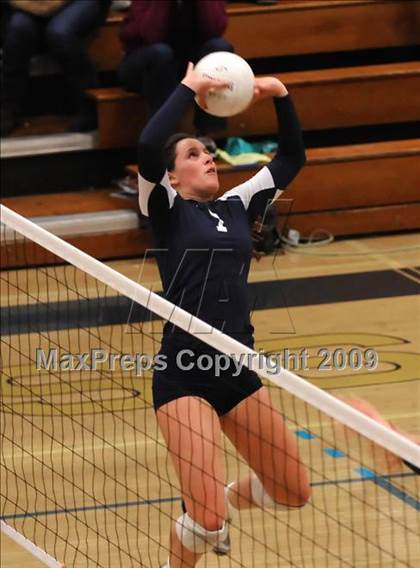Thumbnail 1 in Dos Pueblos vs Huntington Beach (CIF SS D1A Final) photogallery.