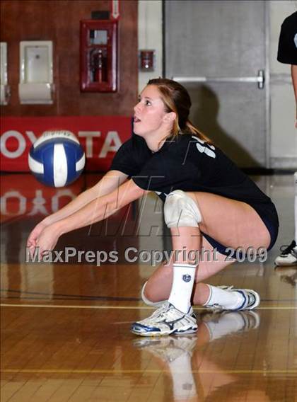 Thumbnail 1 in Dos Pueblos vs Huntington Beach (CIF SS D1A Final) photogallery.