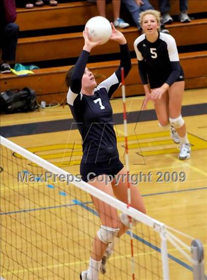 Thumbnail 2 in Dos Pueblos vs Huntington Beach (CIF SS D1A Final) photogallery.